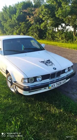 BMW 7 серии 1990