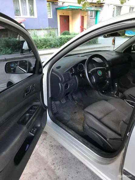 Skoda Superb 2005 - 6