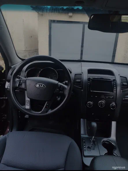 Kia Sorento 2011 - 7