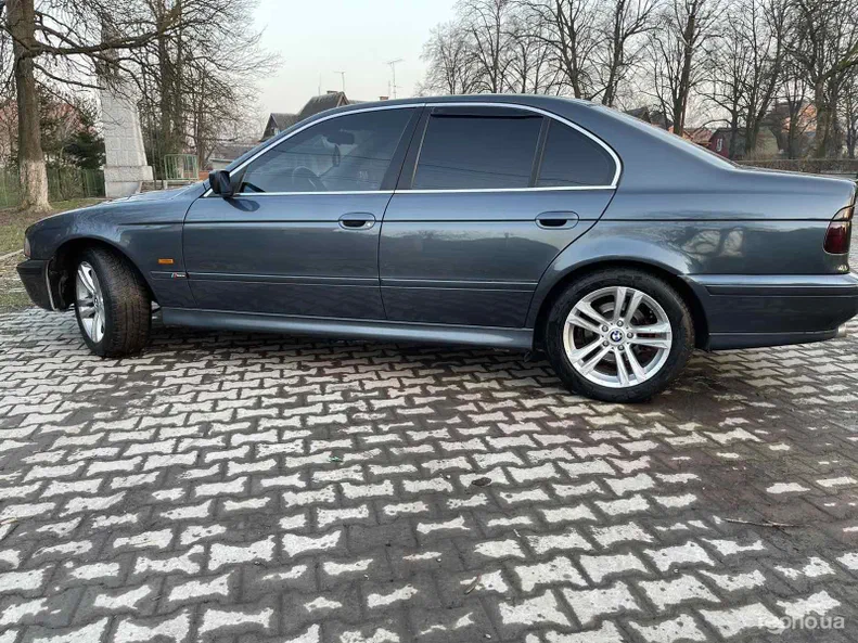 BMW 5 серии 2001