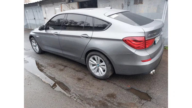 BMW 5 серія 2010 - 3