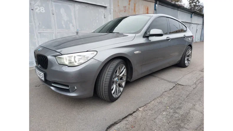 BMW 5 серія 2010 - 13