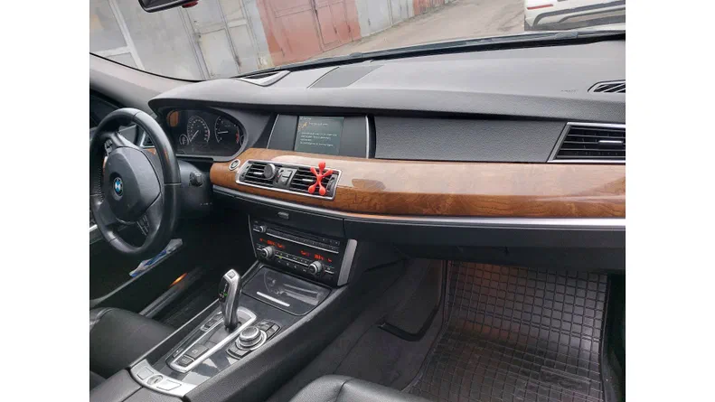 BMW 5 серія 2010 - 22