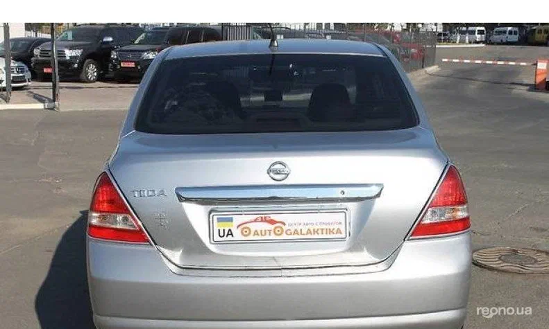 Nissan Tiida 2007 - 5
