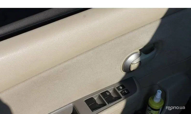 Nissan Tiida 2007 - 7