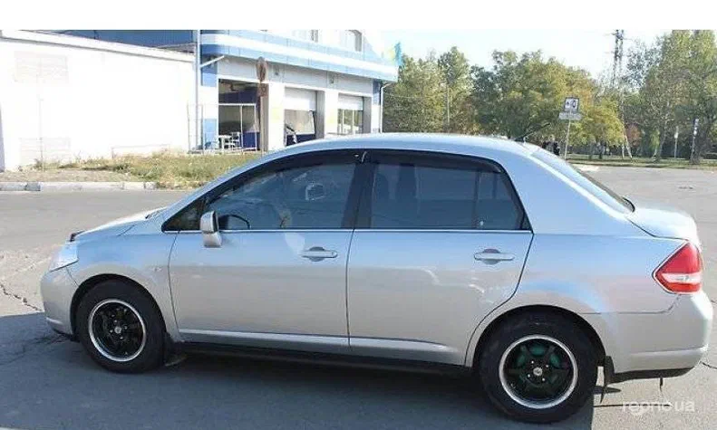 Nissan Tiida 2007 - 3