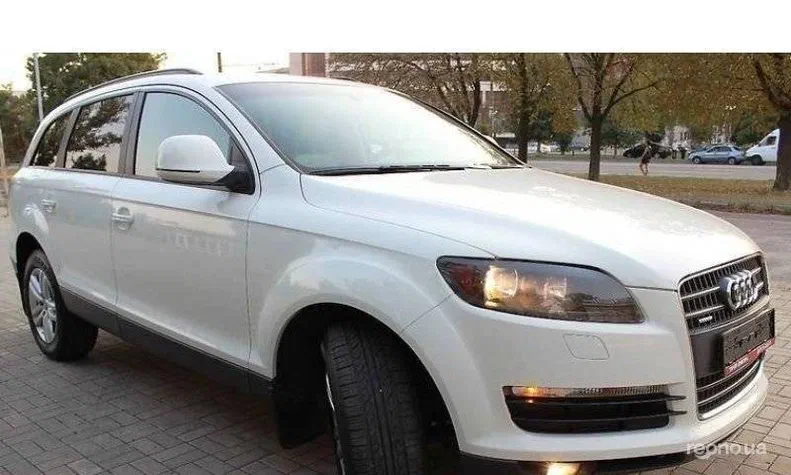 Audi Q7 2008 - 8
