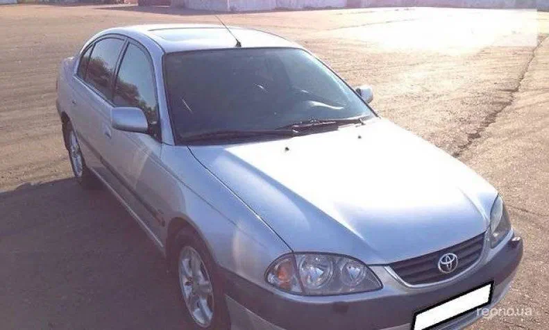 Toyota Avensis 2001 - 1