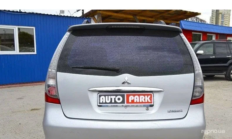 Mitsubishi Grandis 2006 - 24
