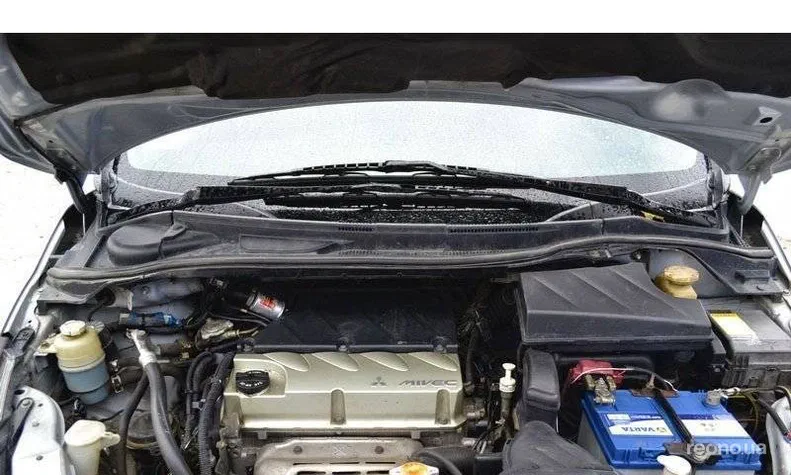 Mitsubishi Grandis 2006 - 1