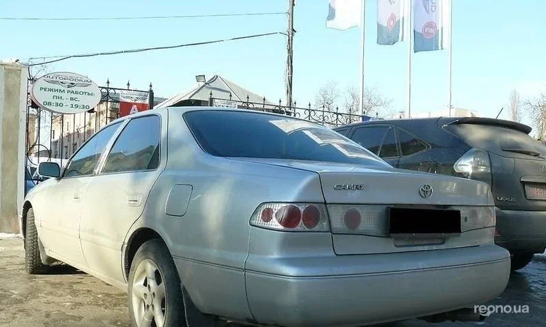 Toyota Camry 2000 - 6