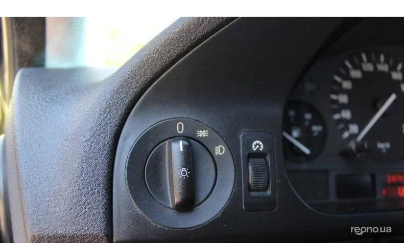 BMW 5 серія 2000 - 26