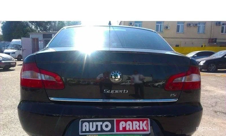 Skoda Superb 2009 - 11