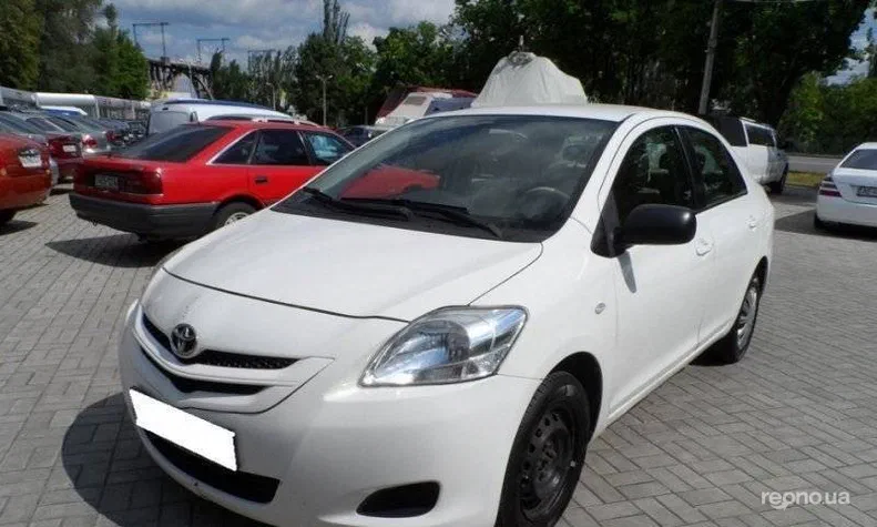 Toyota Yaris 2008 - 0