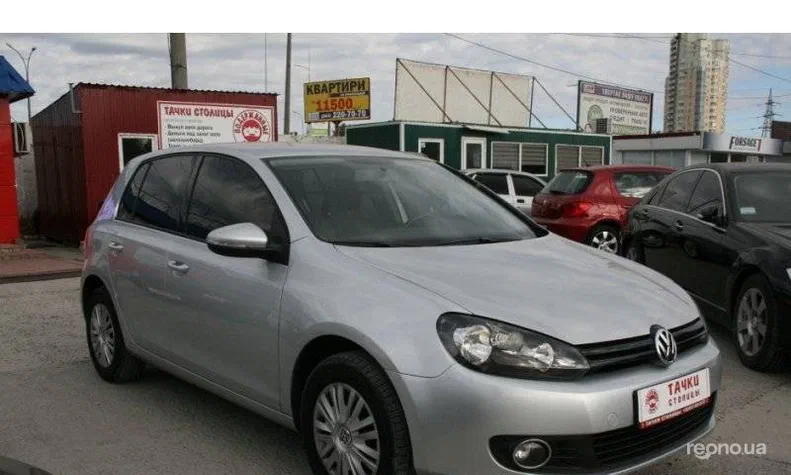 Volkswagen Golf 2010 - 8