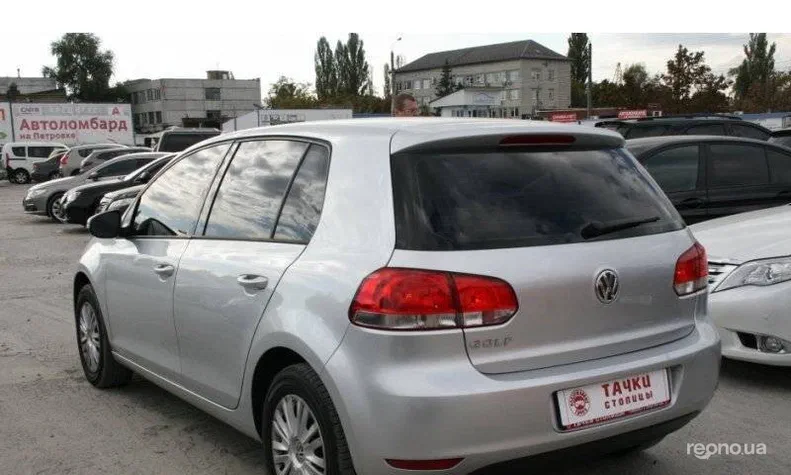 Volkswagen Golf 2010 - 11