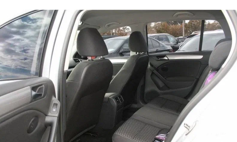 Volkswagen Golf 2010 - 6