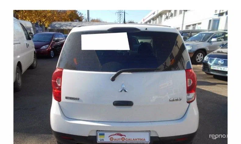 Mitsubishi Colt 2010 - 5