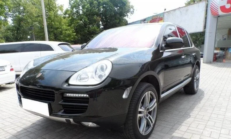Porsche Cayenne 2006 - 0