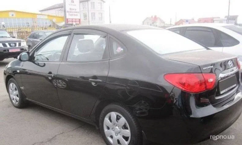 Hyundai Elantra 2010 - 1