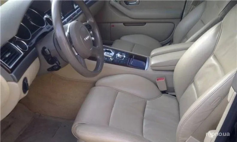 Audi A8 2005