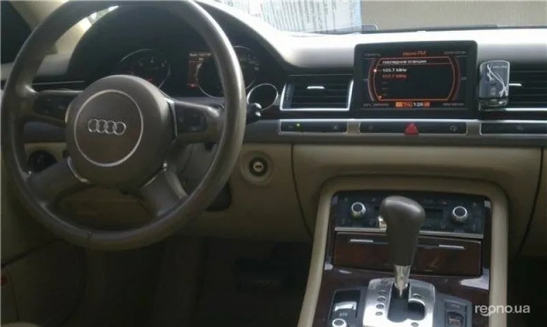 Audi A8 2005
