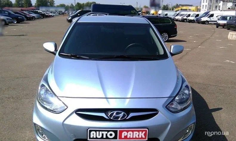 Hyundai Accent 2013 - 22