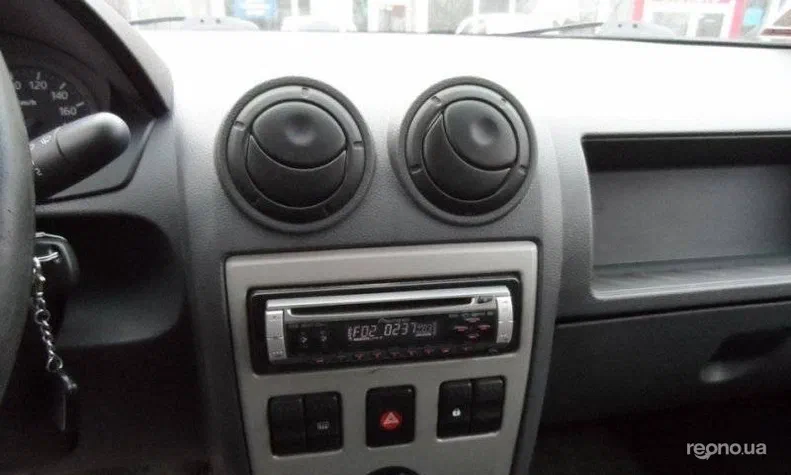 Renault Logan 2006 - 3