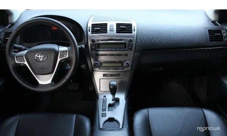 Toyota Avensis 2011 - 10