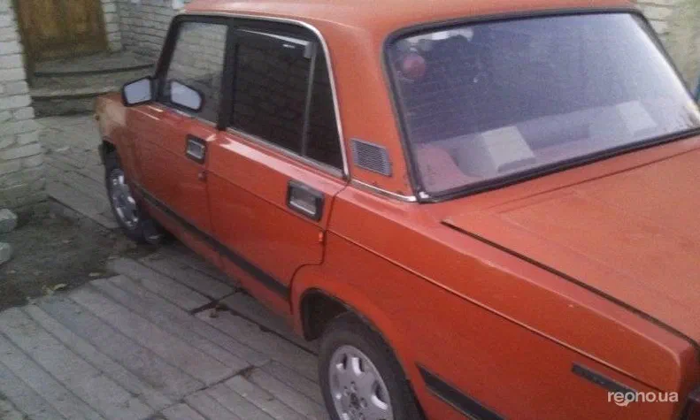 Lada (ВАЗ) 2105 1982 - 0