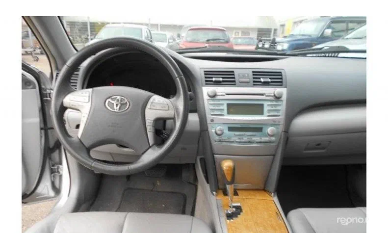 Toyota Camry 2006 - 10