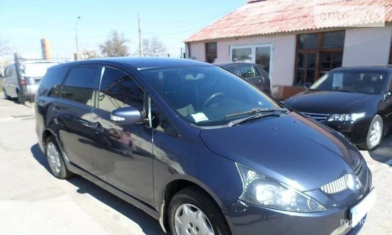 Mitsubishi Grandis 2005 - 14