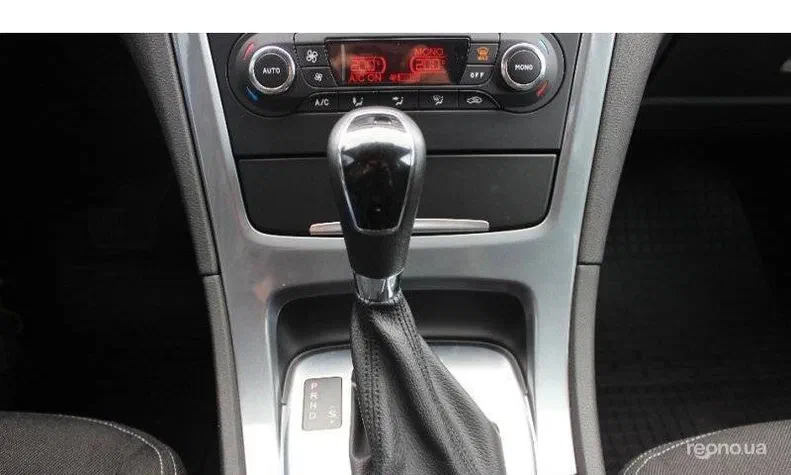 Ford Mondeo 2013 - 23