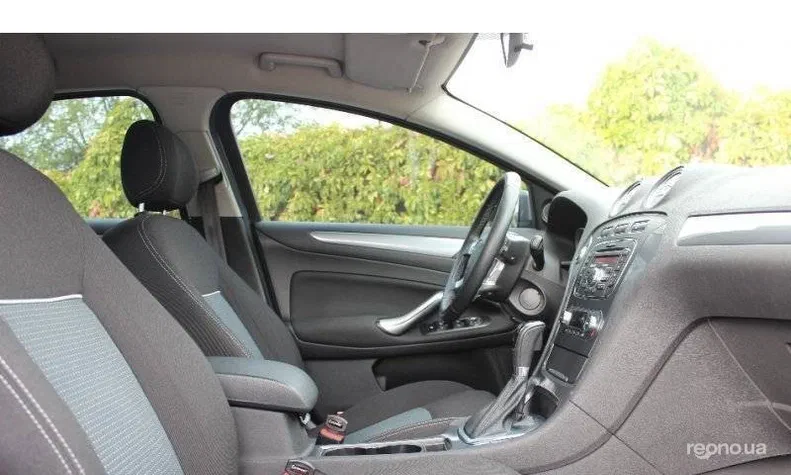Ford Mondeo 2013 - 8