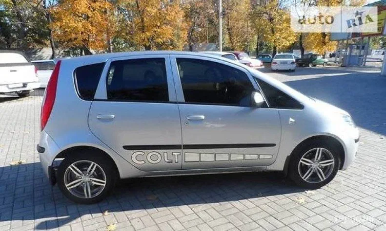Mitsubishi Colt 2008 - 6