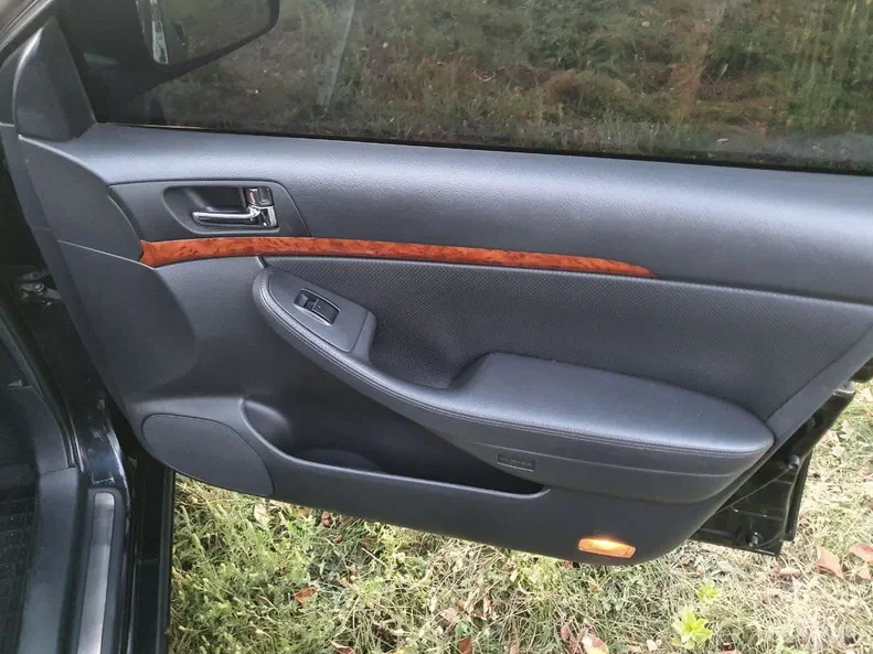 Toyota Avensis 2005 - 19