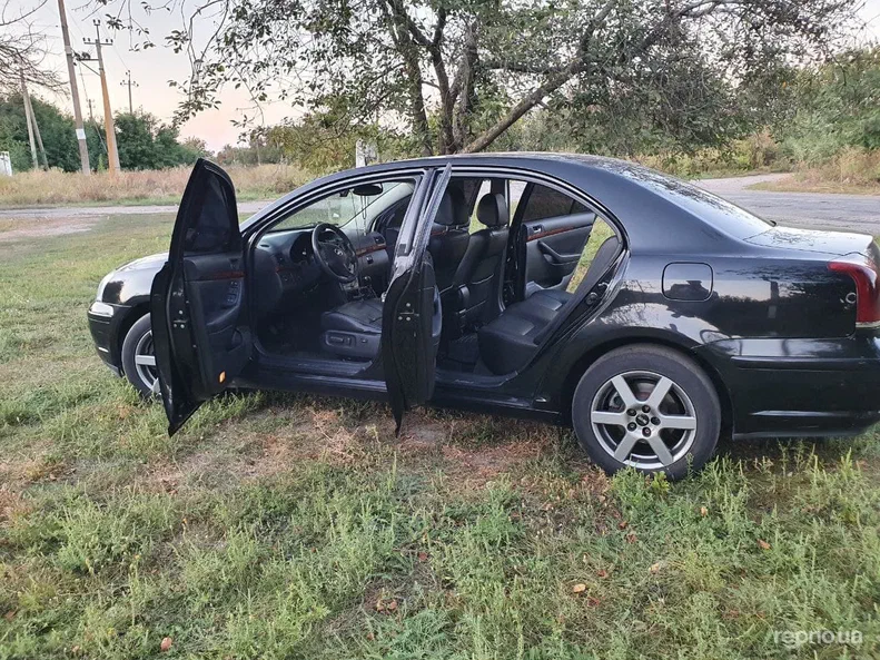 Toyota Avensis 2005 - 6