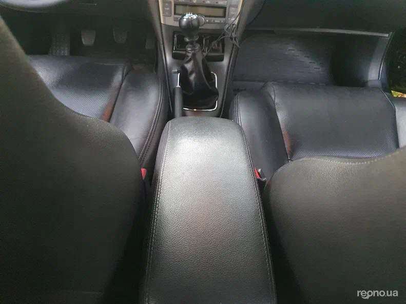 Toyota Avensis 2005 - 14