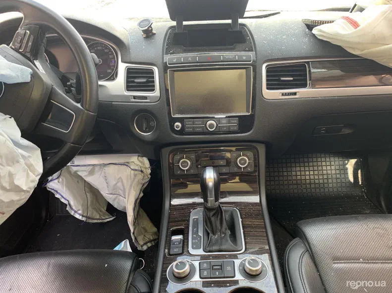 Volkswagen Touareg 2015 - 5