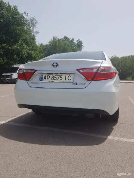 Toyota Camry 2015 - 9