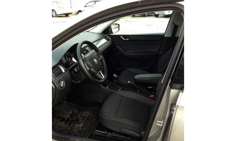 Skoda Rapid 2014 - 7