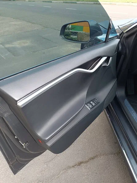 Tesla Model S 2015 - 6