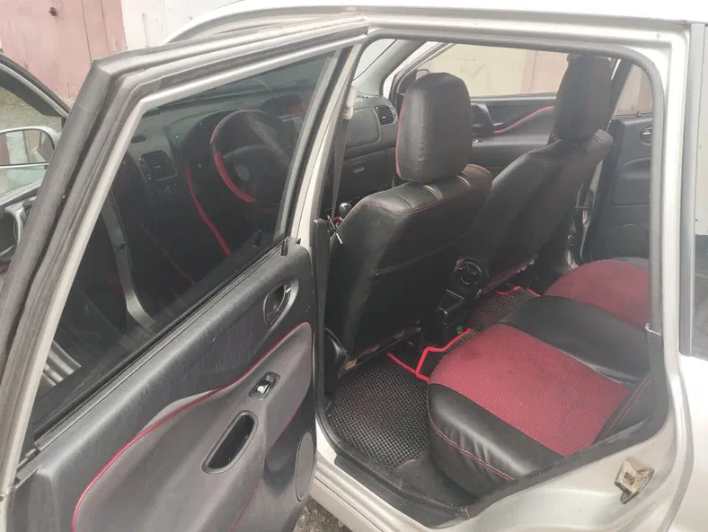 Mitsubishi Space Star 2004 - 19