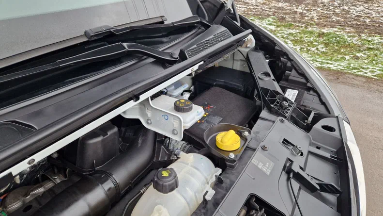 Nissan NV300 2019 - 18