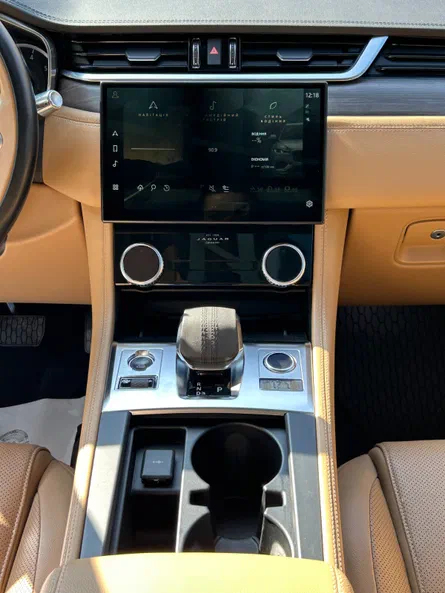 Jaguar F-Pace 2021 - 25
