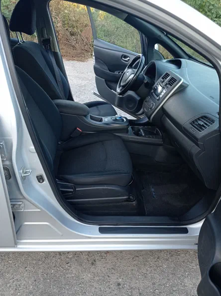 Nissan Leaf 2013 - 11