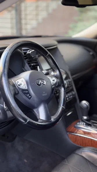 Infiniti QX70 2016 - 7