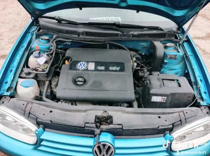 Volkswagen Golf 2003