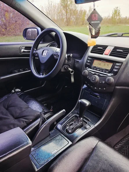 Honda Accord 2004 - 9