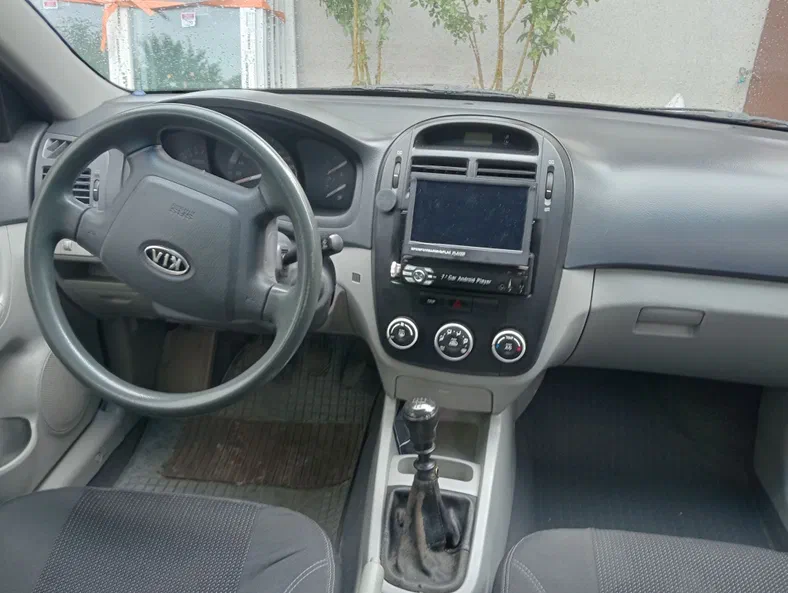 Kia Cerato 2008 - 5